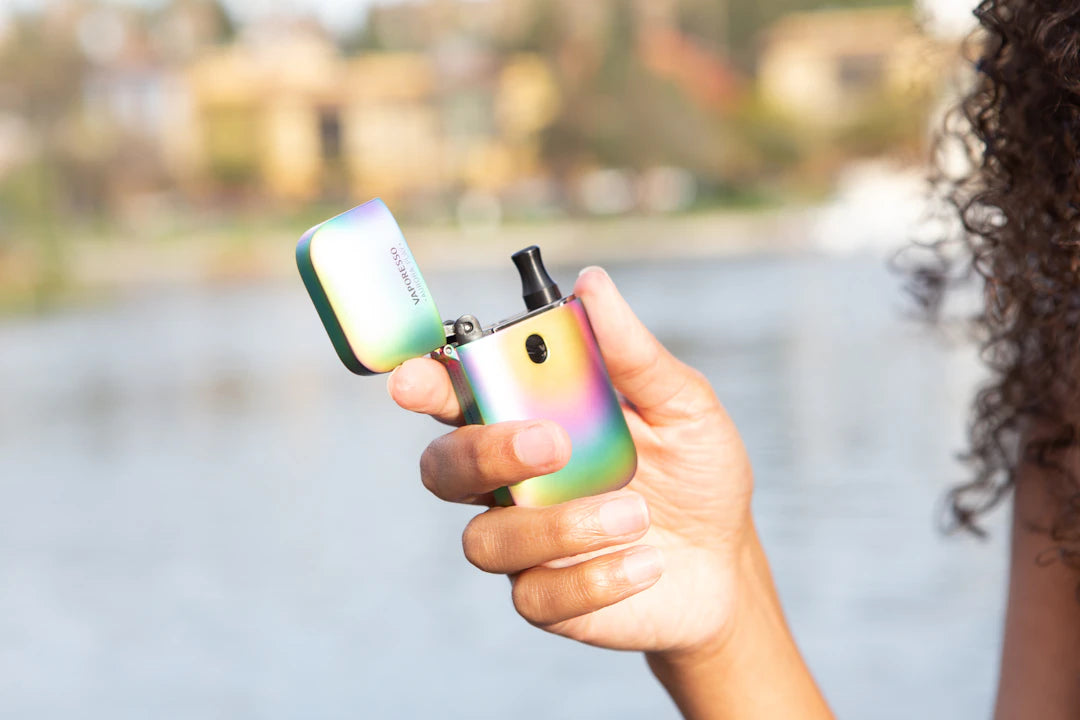 Exploring Vaping Communities Forums  Social Media Insights